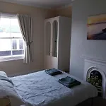 4 Bed House - * Scarborough