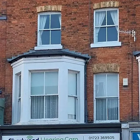 4 Bed House - Scarborough