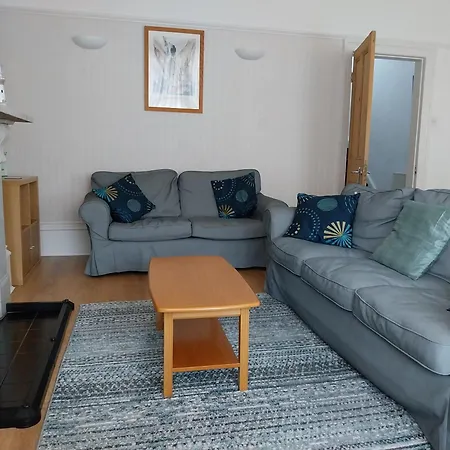 4 Bed House - Scarborough