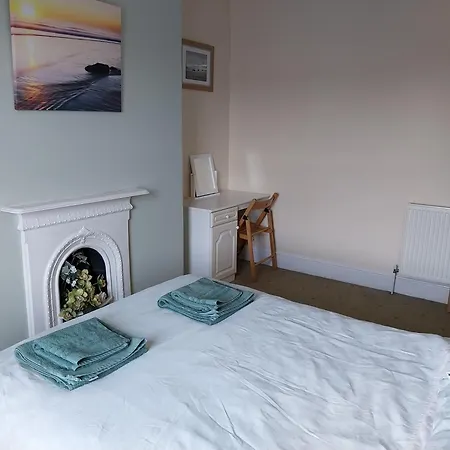 4 Bed House - Semesterbostad