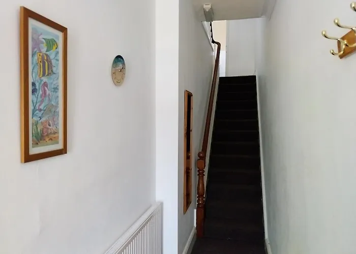 Dom wakacyjny 4 Bed House - *