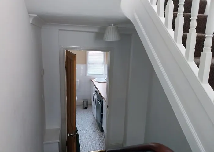 Dom wakacyjny 4 Bed House - *