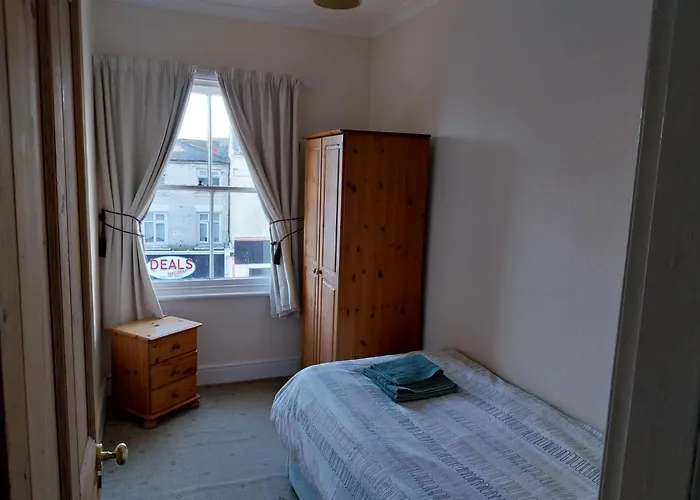 Dom wakacyjny 4 Bed House - Scarborough