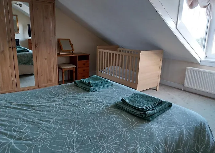 Dom wakacyjny 4 Bed House -