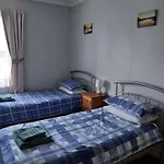 4 Bed House - * Scarborough